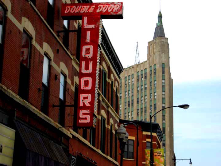 Pics for paintings. No longer there but a beloved place for many in Chicago. Took this pic probably 15-20 yrs ago? #chicago #doubledoor #wickerpark #milwaukeeave #futurepainting #musicvenue