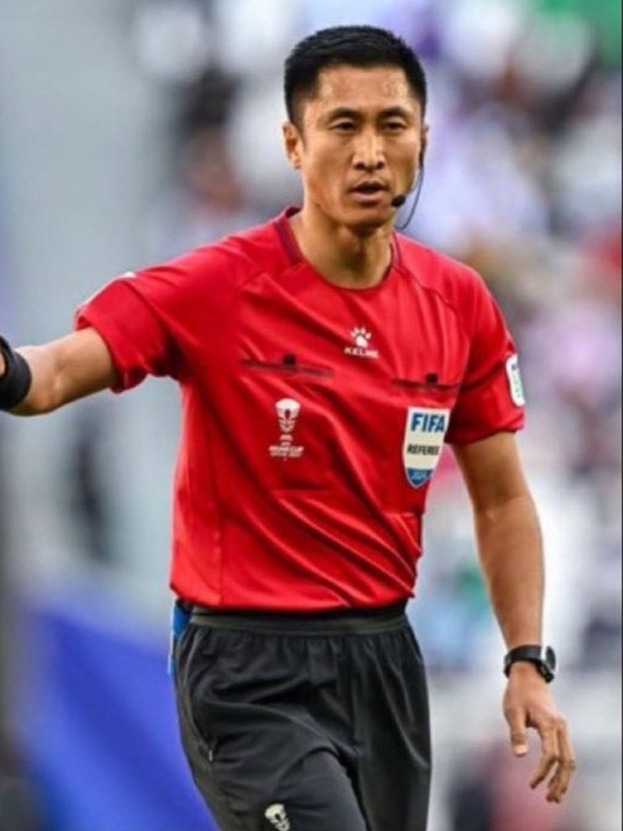 #كاس_اسيا لو ما الحكم والفاو الاردن!فايز لكن للأسف الشديد الله يعين المنتخب الأردني