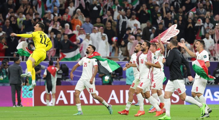 halali381's tweet photo. هاردلك للنشاما شوط ثاني مثالي سجل واضاع فرص كثيرة 
البلنتي الثاني لقطر نقطة تحول في المباراة 
لازال التحكيم الإسيوي سيئ في جميع بطولاتة 
القادم اجمل للنشاما ❤️
#الاردن_قطر 
#نهائي_كأس_آسيا2023 
#التحكيم_الاسيوي https://t.co/dZPt8jJFo6