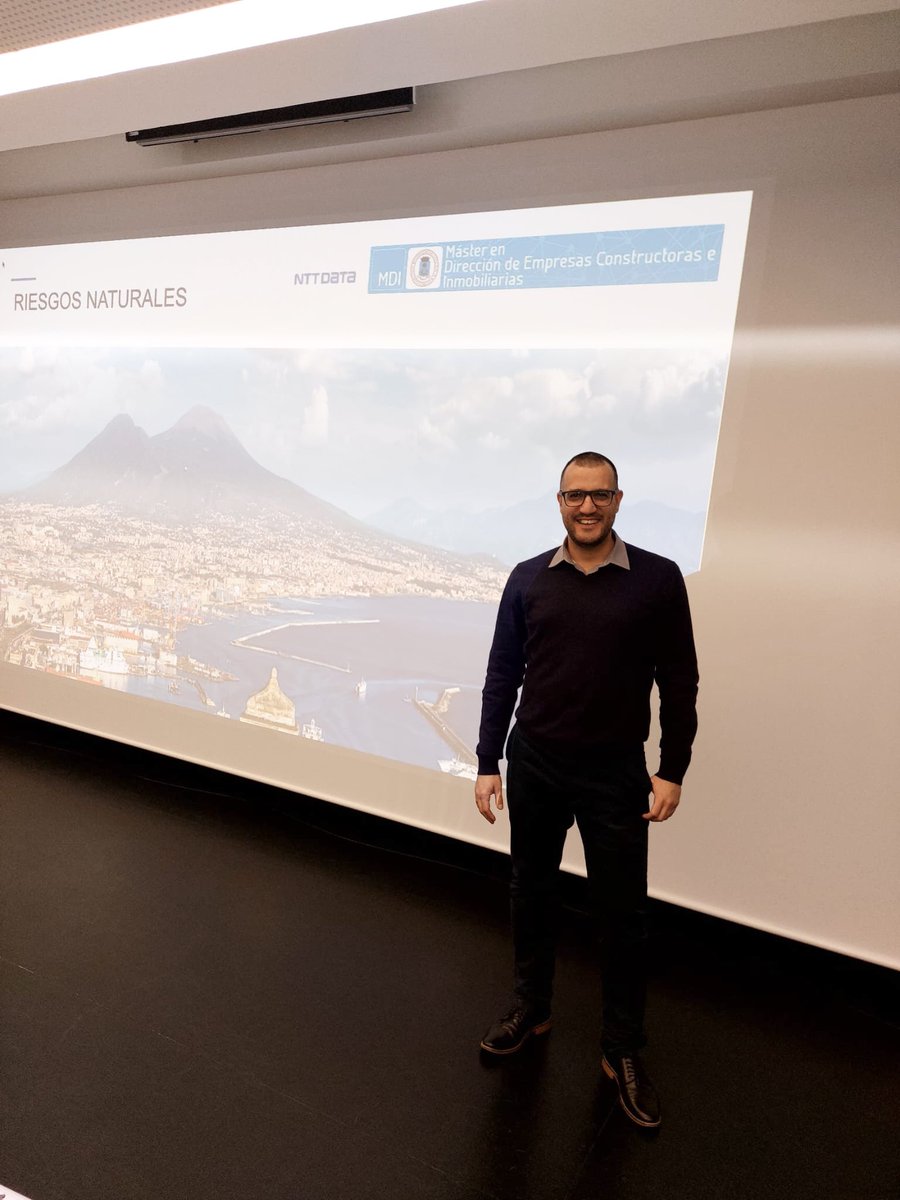 Máster MDI tweet media