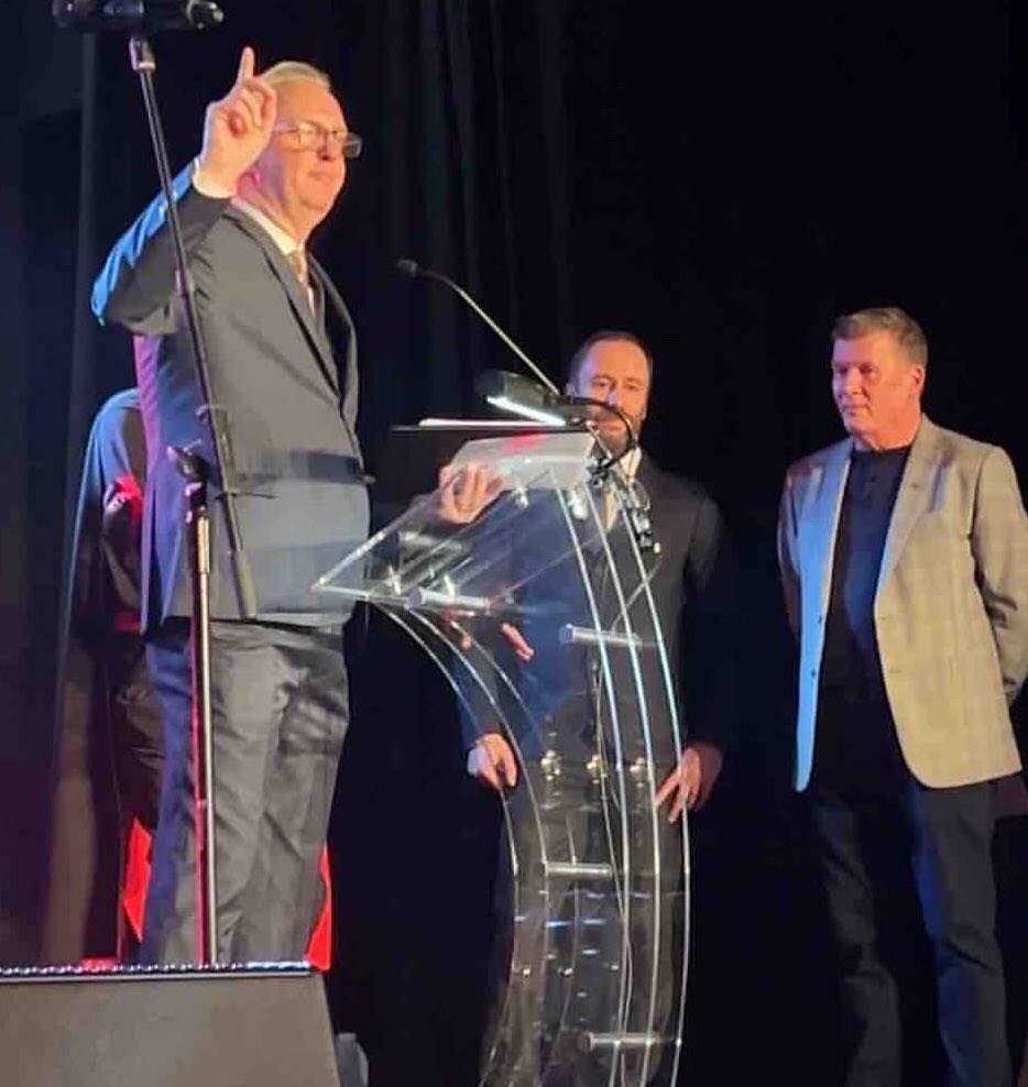 Dave Foran tweet media