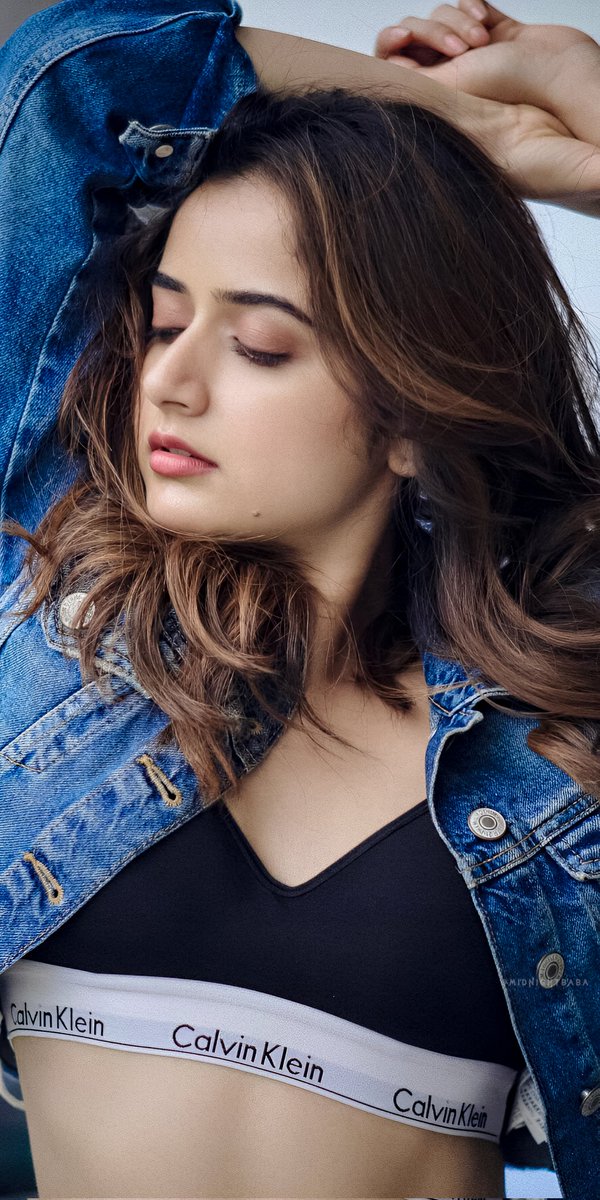 Munna_Avenger's tweet photo. Ashika Ranganath UHD THREAD ❤️‍🔥 https://t.co/emV7Vge2Ld