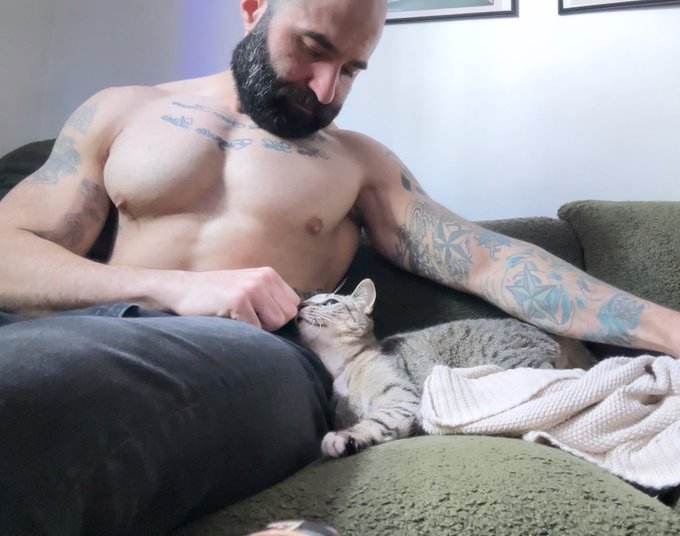 2 pic. Mornings with sky https://t.co/6XO2GfaLn3