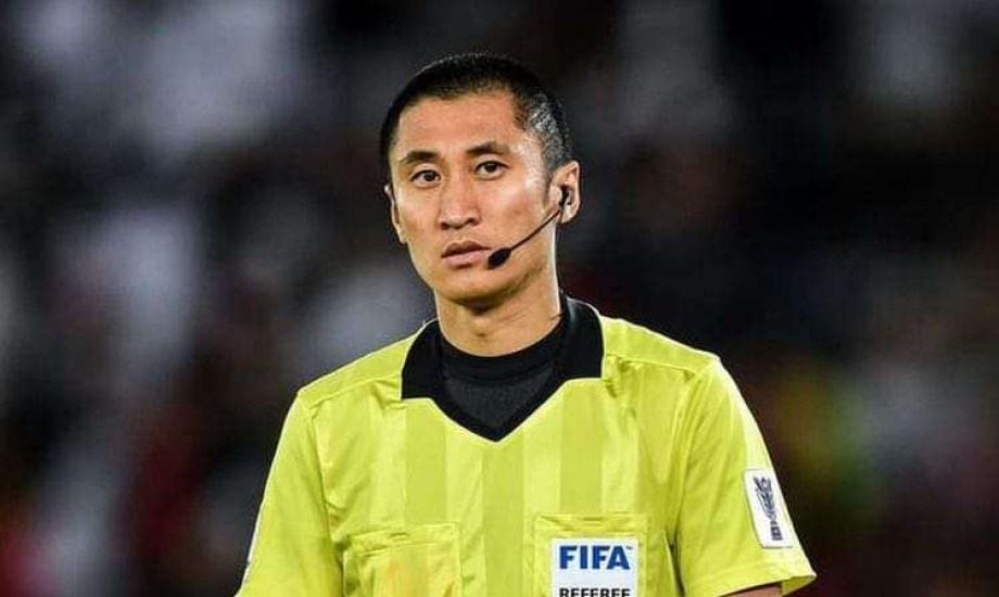 الاردن لوما التحكيم متوصل للنهائي 
شلونة حكم مباراة الاردن وقطر 😁
#نهايي_كاس_اسيا