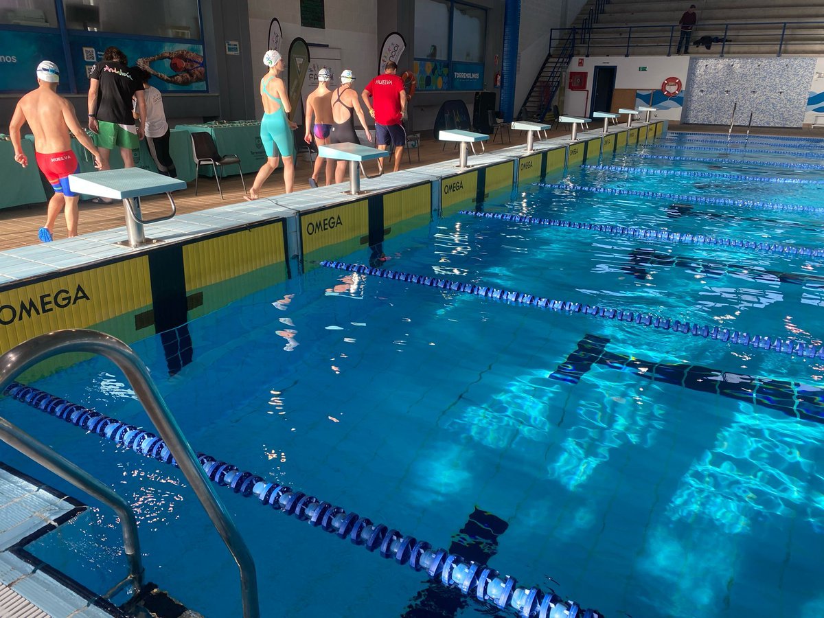 fanatacion's tweet photo. #natacion #fanddi | TORREMOLINOS - Este fin de semana nuestros técnicos y árbitros están cronometrando y arbitrando en Torremolinos el Campeonato de Andalucía Fanddi. para personas con discapacidad intelectual 👍 👍 @deporteand @turismoand @cafdsocial https://t.co/gv51gBJfBU