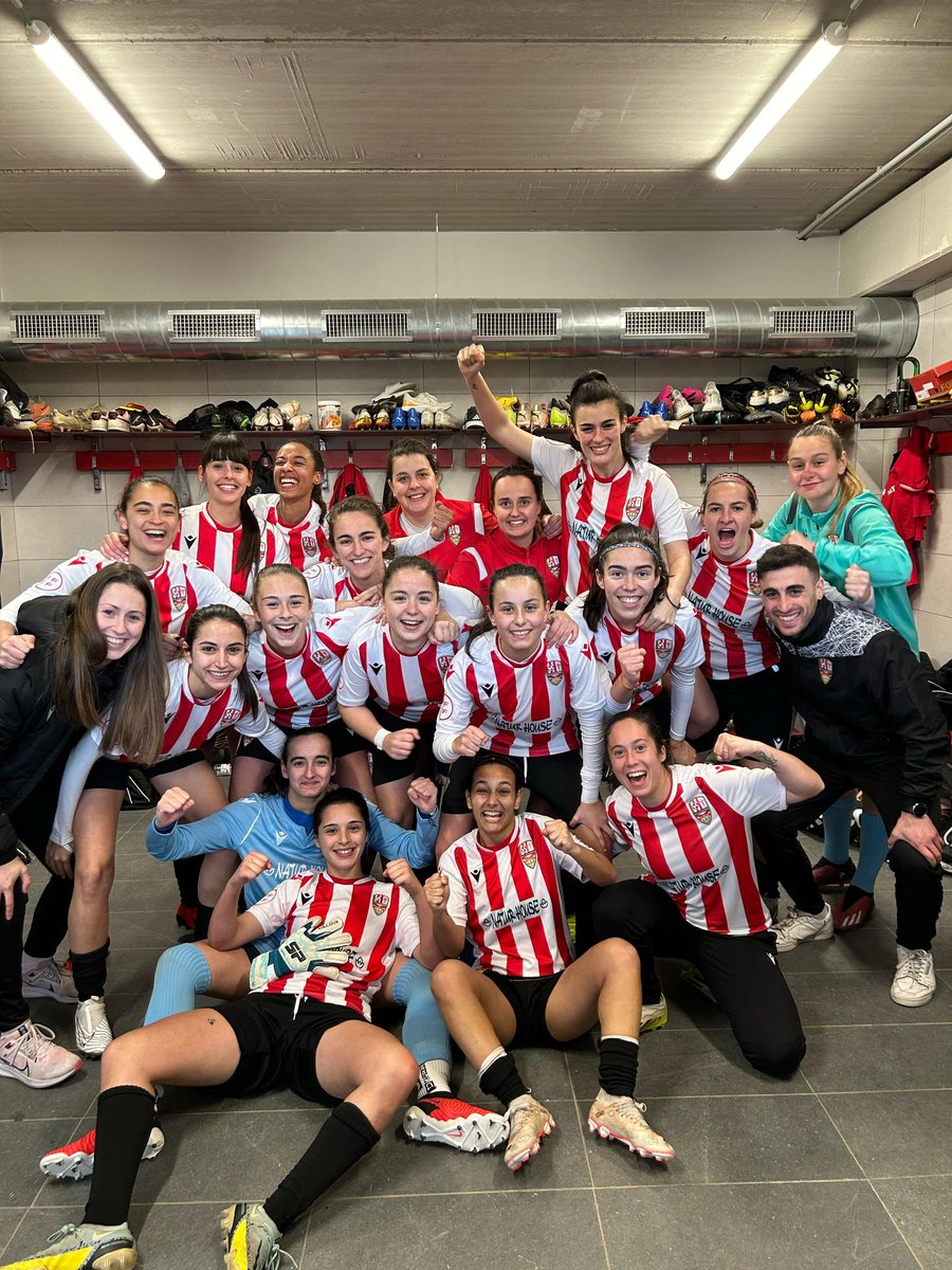 🔝 Victoria por 3-2 del equipo femenino sobre el líder, el Eibar B. ¡Que siga el momento dulce, enhorabuena, chicas!