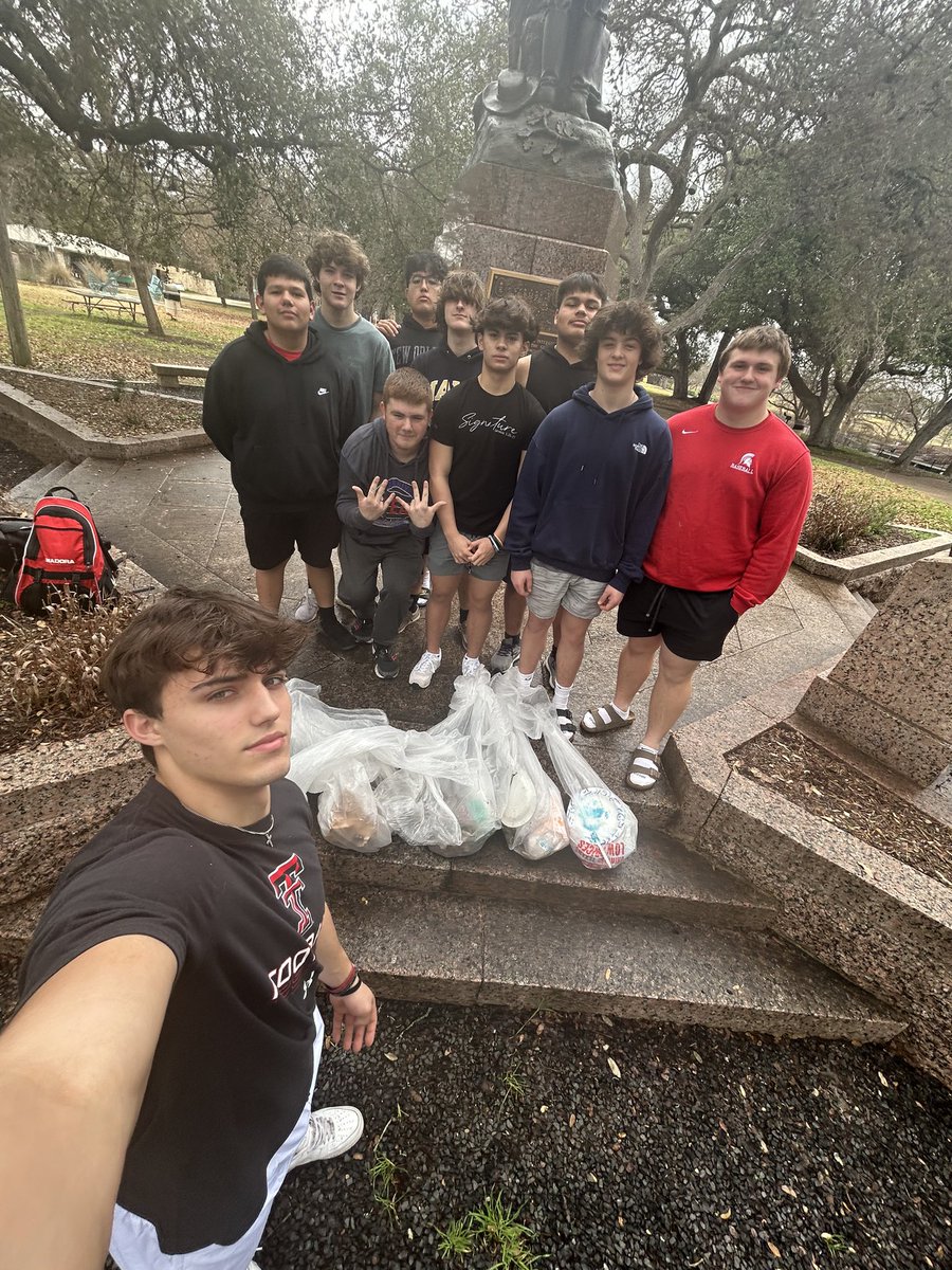 My competition team, The Marine Raiders, serving the community and picking up trash around Landa Park. I couldn’t be more proud of these dudes and how they represent Canyon High School football.