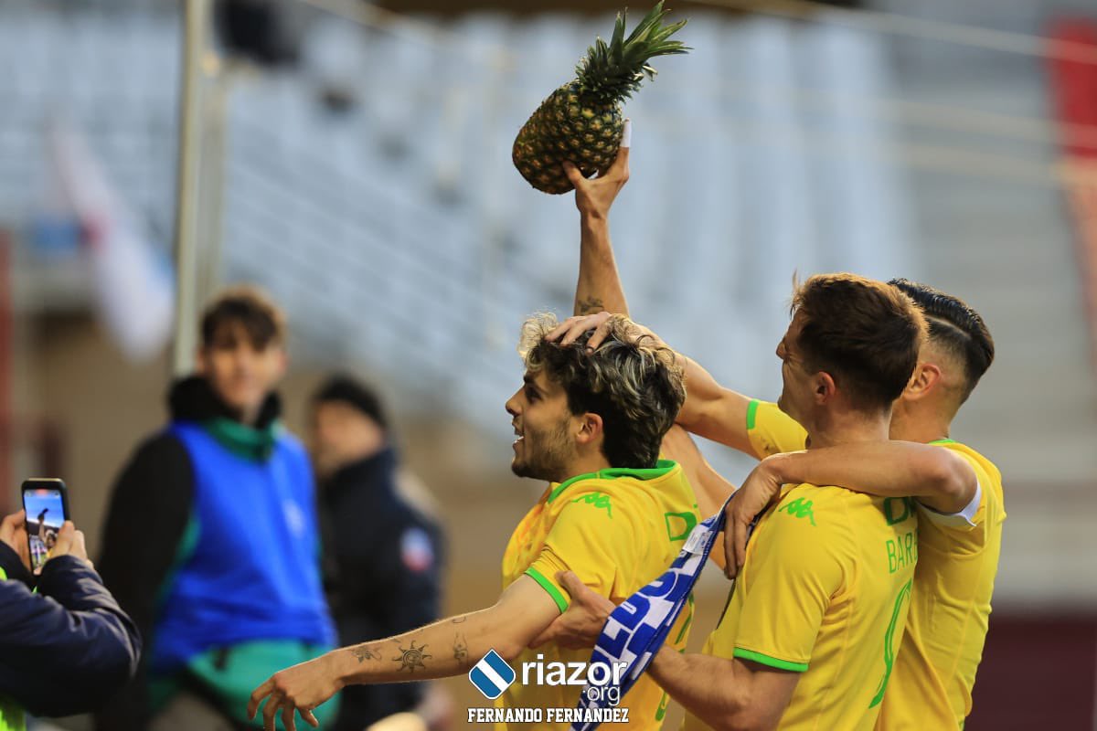 riazororg's tweet photo. No digas nada, solo comparte: 🍍 https://t.co/cZ8pFeavyX