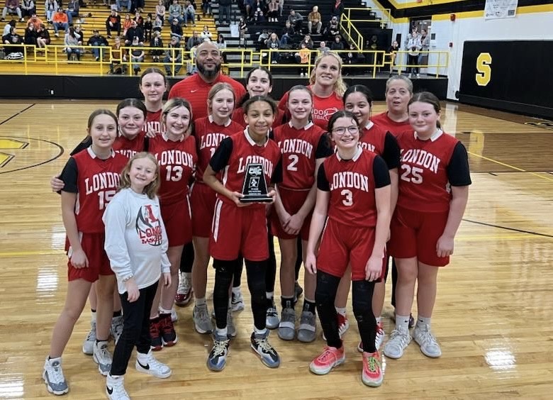 CBC_Sports's tweet photo. Congratulations to London (19-1) for winning the 7th grade 2024 CBC girl’s’ basketball championship. They defeated North Union 34-29 to win the CBC tournament. https://t.co/H7u4ogXNiK