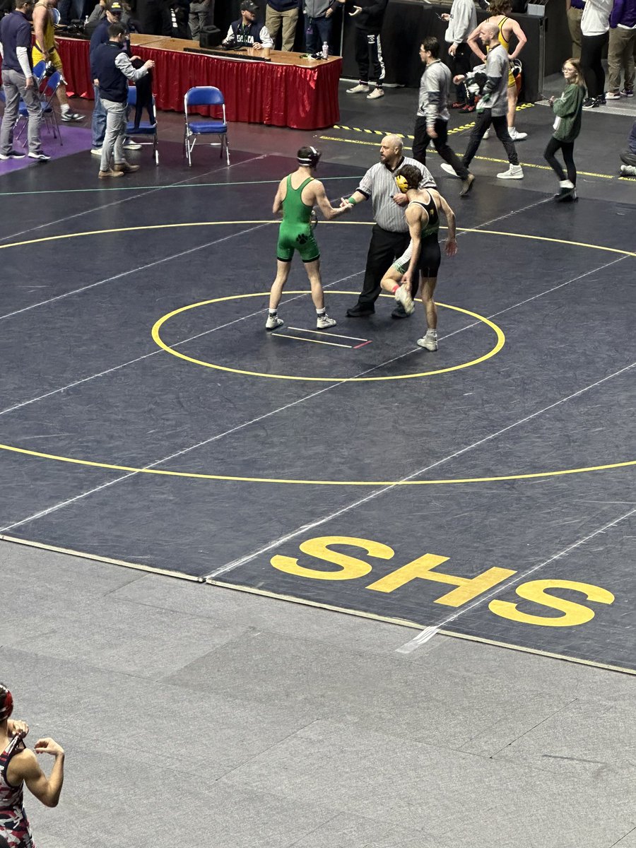 sebpsu4's tweet photo. Cole punched his ticket to STATE!!!!!!! @YHSAthletics @ytownstrength @YHSPublications @YorktownHighSch @YorktownSupt 🐯💚🤍🫶🏼 https://t.co/I7jSrOP5ne