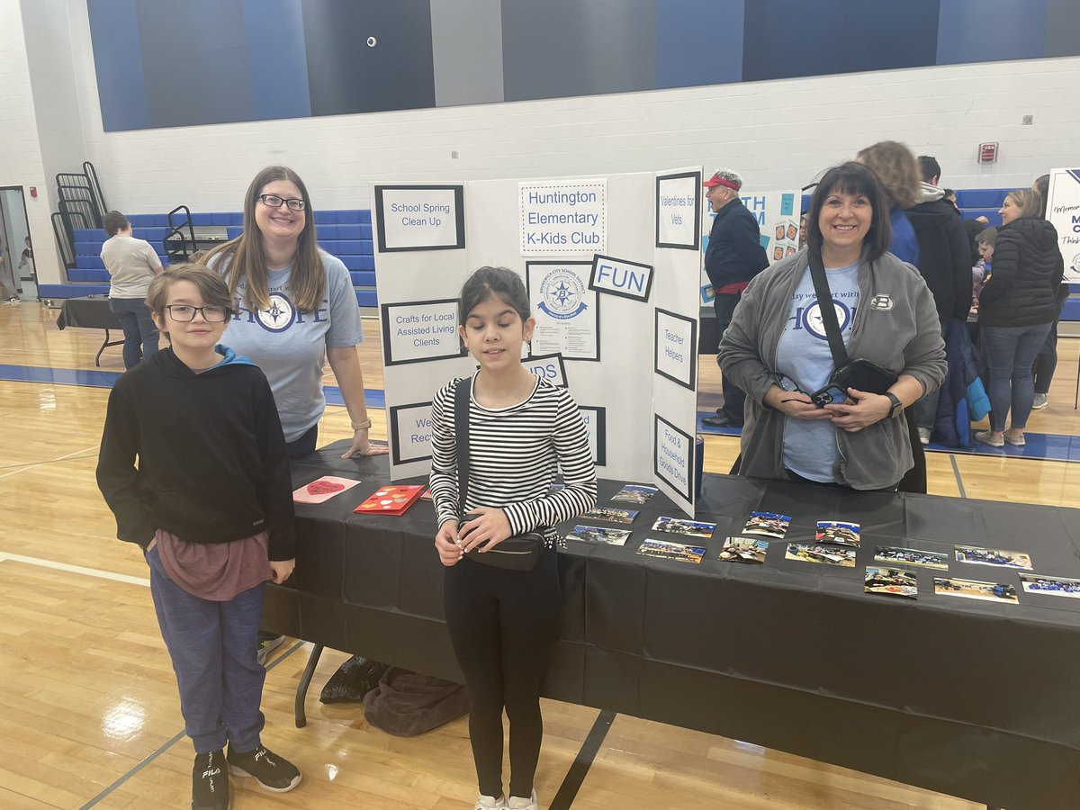 BCSDHuntington's tweet photo. Coding Club, K Kids, and Little Spot Mentor Program representing Huntington at the BCSD Excellence Showcase this morning!!! @BrunswickCSD https://t.co/zuecE3EUBx