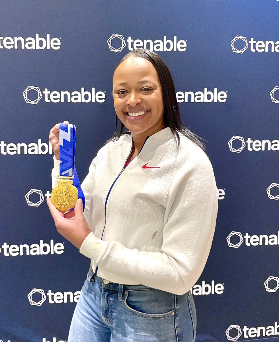 SmarttEntertain's tweet photo. Olympic Gold Medalist Vonetta Flowers was the first person of color to win a Gold Medal at the Winter Olympics. She and her husband/coach Johnny shared their story of perseverance and teamwork to accomplish this achievement. #corporate #corporateevents #athlete @TenableSecurity https://t.co/5gBJGFMBHA