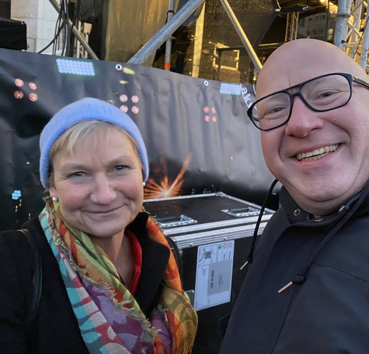 StefanAdamski1's tweet photo. Wir Sozialdemokrat*innen tummeln uns mit der @EKD auf antifaschistischen Demos, während #Wansner von der @cduberlin die evangelischen Christ*innen als „linksgrüne Schlepperbande“ verunglimpft. Er ist nicht tragbar und sollte zurücktreten. Solidarität mit der #EKD! https://t.co/bPuluSjyIc