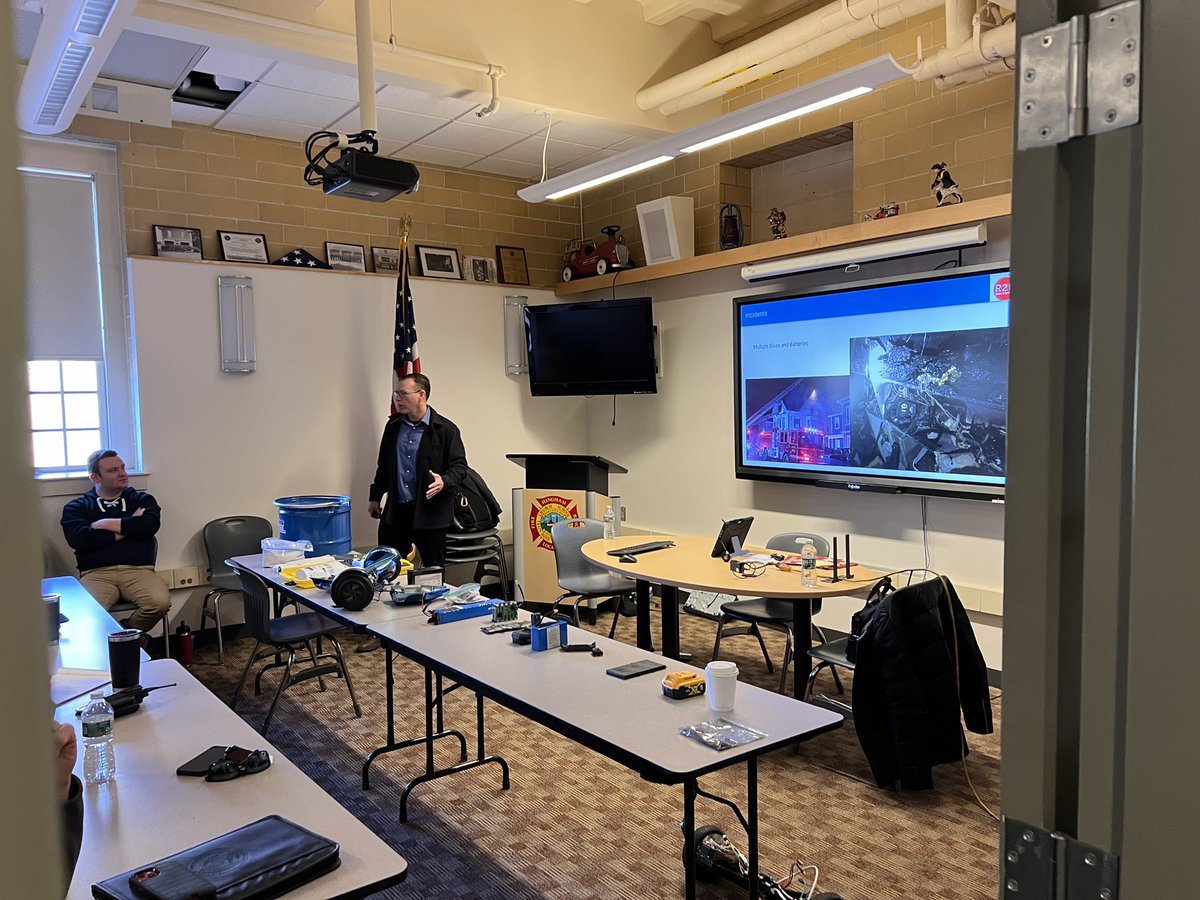 Ready_2_Respond's tweet photo. R2R is proud to work with @HinghamFire &amp; @HinghamPolice to get Ready2Respond to Li-Ion battery and vehicle emergencies. Especially greatful to @thecut_firefund for supporting this training. @THE_PFFM @MassFireChiefs #Bridgehill #lithiumion @CellBlockFCS https://t.co/LyaTwmxNDP