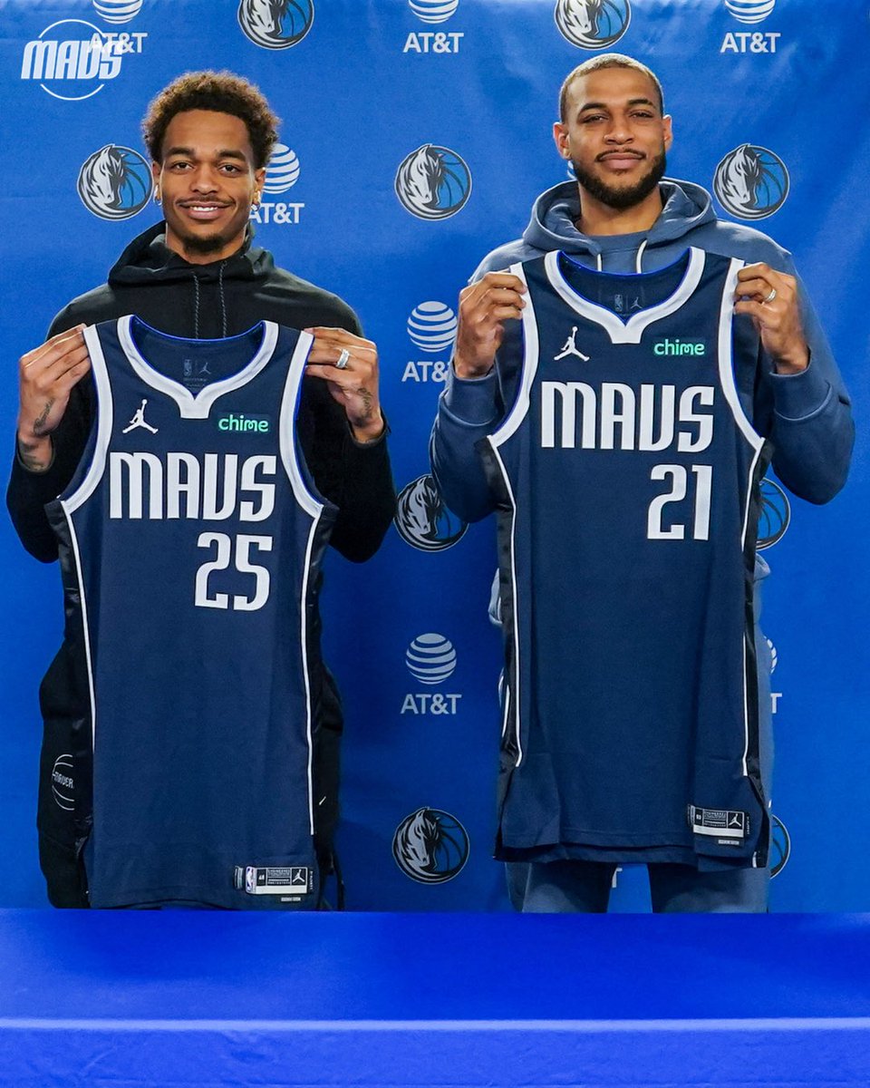 dallasmavs's tweet photo. New threads, who dis? 🧵

#MFFL https://t.co/g64AqzngOp