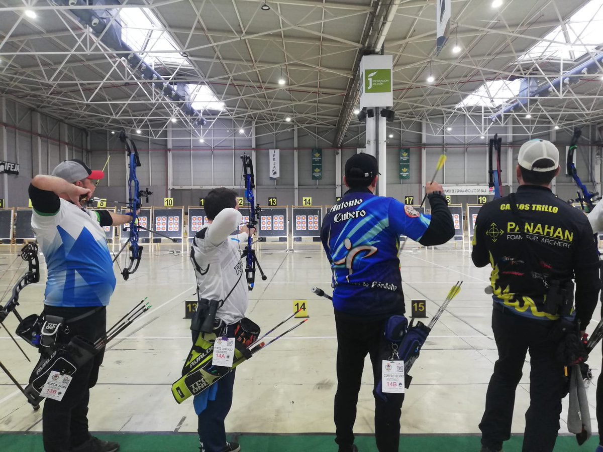 #ArcoSala24 

Finalizada la fase de clasificación, los primeros clasificados en la categoría ARCO COMPUESTO han sido:

587 Xes Argüelles GAL
587 Álvaro Gutiérrez MAD
586 Jesús Jacinto Pérez MAD

585 Alexa Misis MAD
584 Andrea Muñoz MAD
577 Paula Díaz MAD

ianseo.net/Details.php?to…