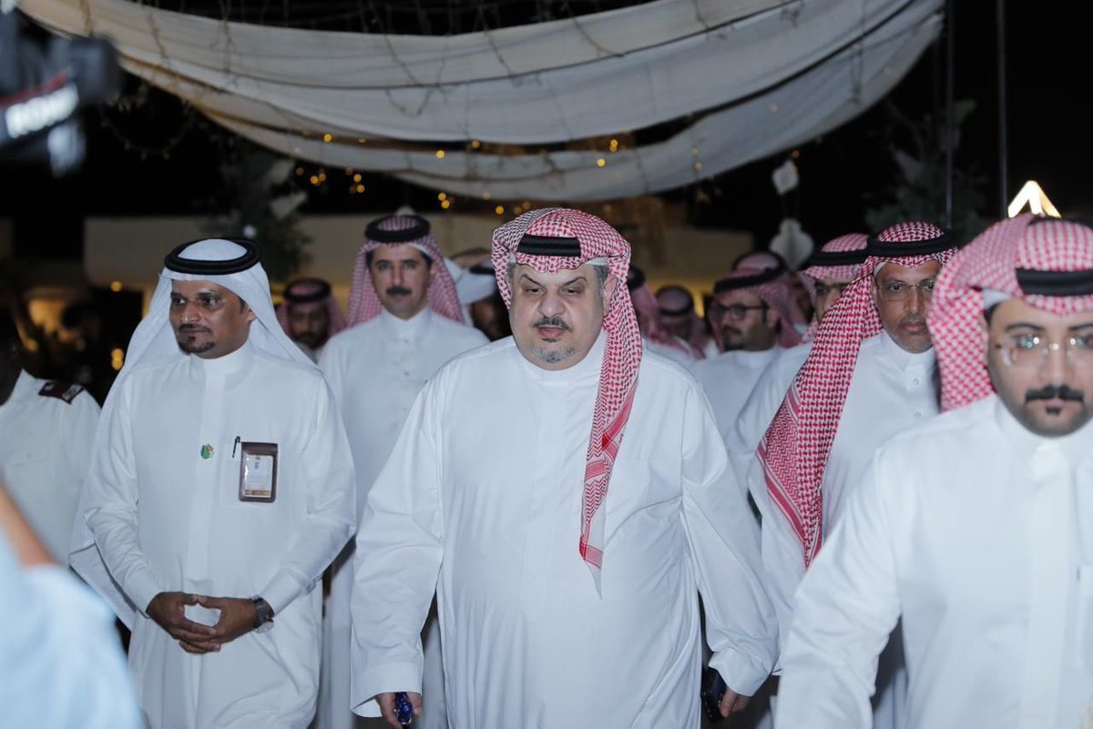 abdulrahman's tweet photo. ولفت إنتباهي أثناء زيارتي للمدينة شتاء أكوان 
وهو برنامج يجسد روح الترفيه بداخل المدينة 
حيث تولي #مدينة_جازان_للصناعات_الأساسية_والتحويلية اهتمام بالغ ببرامج السياحة والترفيه التي تستقطب العديد من الزوار المحليين والعالميين وذلك تحت إشراف ومتابعة حثيثة من قبل إدارة المدينة وبرعاية من صاحب السمو الملكي الأمير محمد بن ناصر بن عبدالعزيز أمير منطقة جازان حفظه الله ورعاه.

أعتقد أن التنافس سيكون على هذه المدينة في المستقبل القريب.