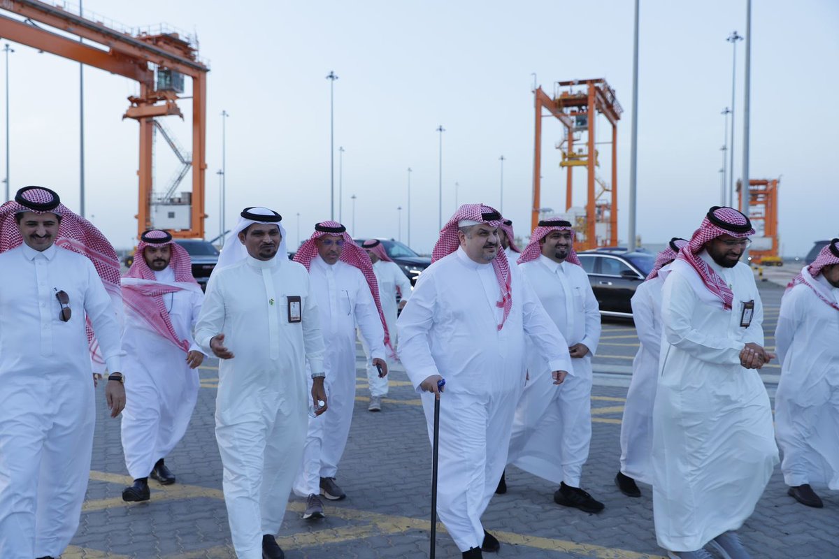 abdulrahman's tweet photo. حينما أعلن سيدي سمو ولي العهد محمد بن سلمان حفظه الله 
عن إطلاق أربع مناطق اقتصادية خاصة 
كانت إحدى تلك المناطق الخاصة تقع في
#مدينة_جازان_للصناعات_الأساسية_والتحويلية التابعة للهيئة الملكية للجبيل وينبع 
ومما لا شك فيه أن هذا المشروع سيحدث نقلة اقتصادية نوعية 
من حيث توفيره لفرص ضخمة للشركات والمستثمرين والمجتمع بأكمله عبر العديد من القطاعات الصناعية الواعدة