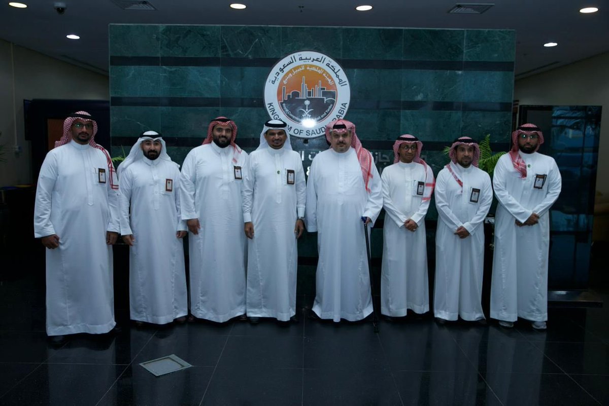 abdulrahman's tweet photo. المستقبل ينبئ أن @rcjazan ستخطف الأنظار 
ففي زيارتي اليوم لـ #مدينة_جازان_للصناعات_الأساسية_والتحويلية
أبهرتني المزايا والممكنات الموجودة بداخل تلك المدينة! 
من حيث الكفاءات البشرية عالية التميز، وموقعها الجغرافي الاستراتيجي بالقرب من مطار الملك عبدالله الدولي الجديد، وبذات الوقت يطل بها على شواطئ البحر الأحمر مما يجعلها قريبة من الأسواق العالمية ويتيح لها توفير فرص استثمارية لا مثيل لها