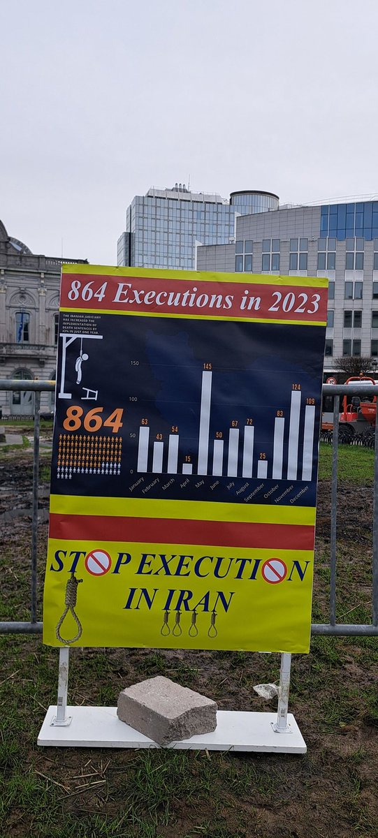 ماشین اعدام به دست کسانی می‌چرخد که از صدای کلمه آزادی وحشت دارند .

بروکسل پارلمان اروپا 
#stopExecutions