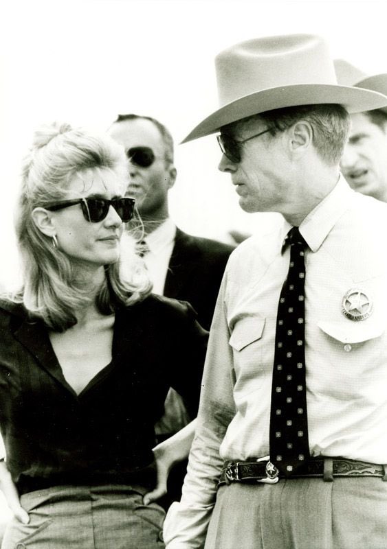 Jorge18994756's tweet photo. #LauraDern y #ClintEastwood en #UnMundoPerfecto https://t.co/exu60Dhfw6