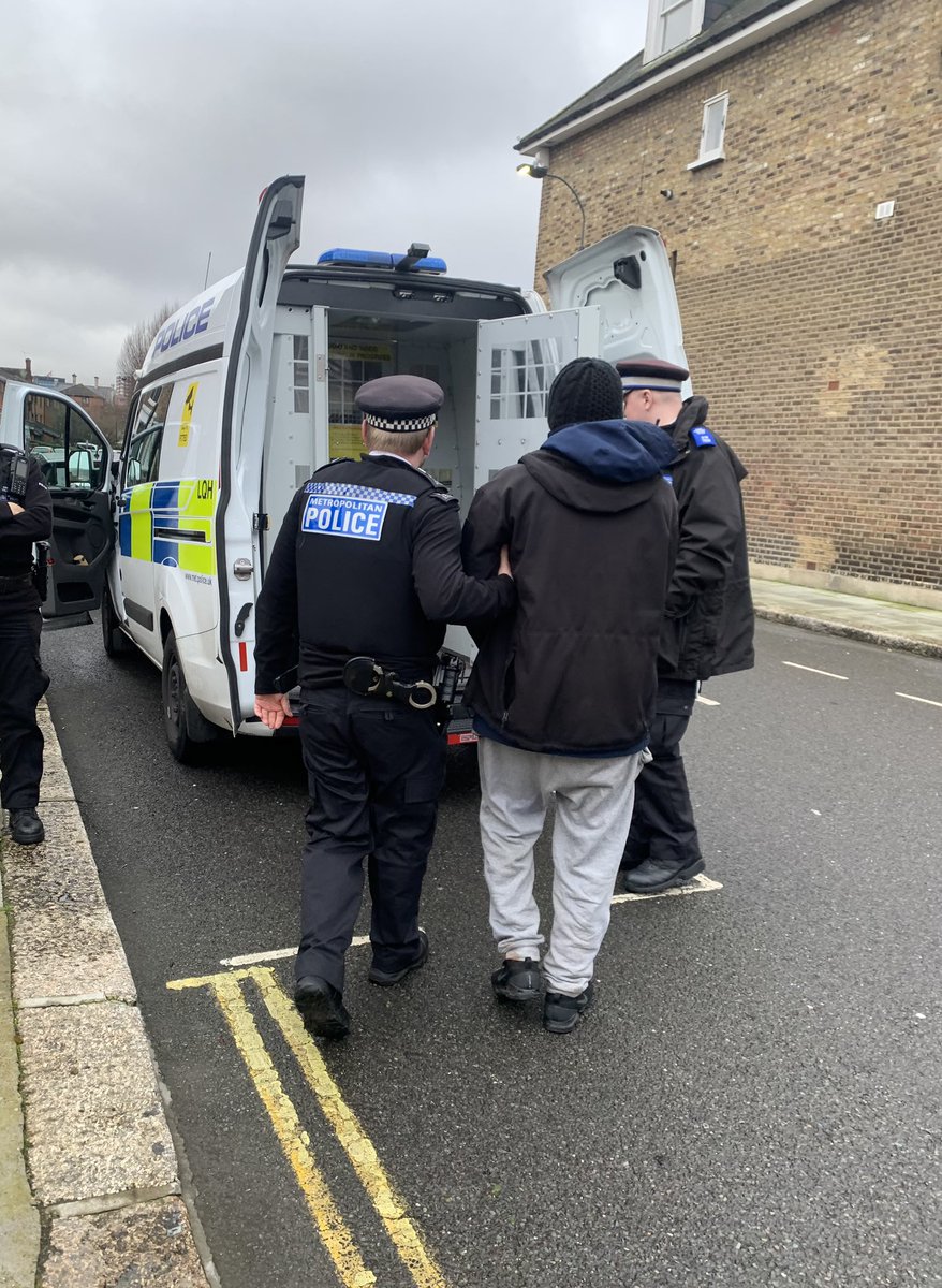 yesterday plain clothes SNT officers out targeting wanted offenders, spotted a male wanted for a knife point robbery. With the assistance of uniformed SNT and Proactive Crime officers he was swiftly detained and arrested. #MoreTrustLessCrimeHighStandards