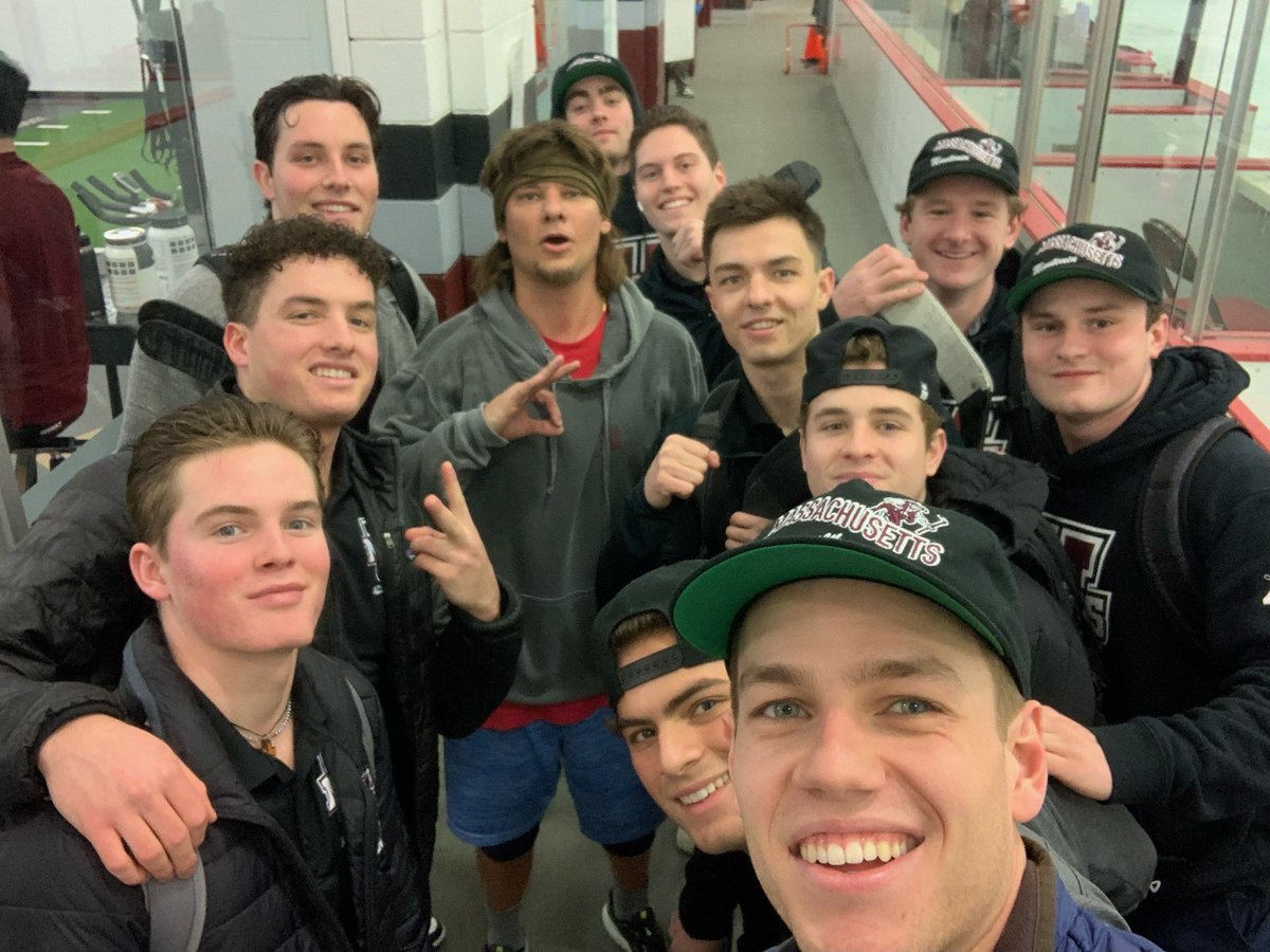 hockeyhousepod's tweet photo. Theo Von, huge UMass ACHA fan 🤝 https://t.co/iyTEFG5kJa