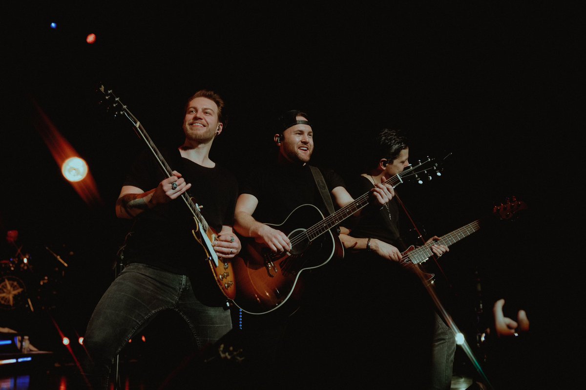 BrettKissel's tweet photo. THUNDER BAY 🔥
#TheCompassTour #Ontario https://t.co/3EygZWwLNq