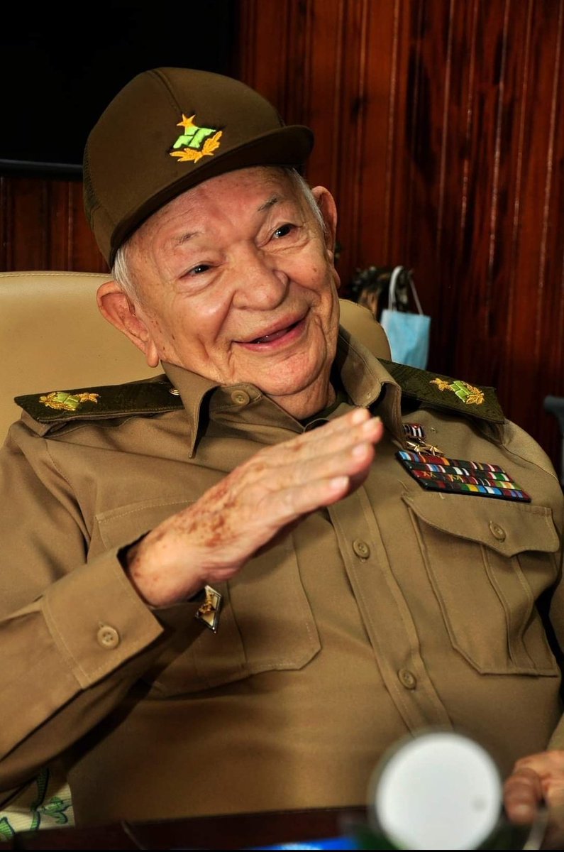 ChaguitoDC_'s tweet photo. 🏅🇨🇺 Muchas felicidades para usted Comandante de la Revolución le deseo salud y vida junto a su pueblo.

#Cuba https://t.co/bhEpCxWber