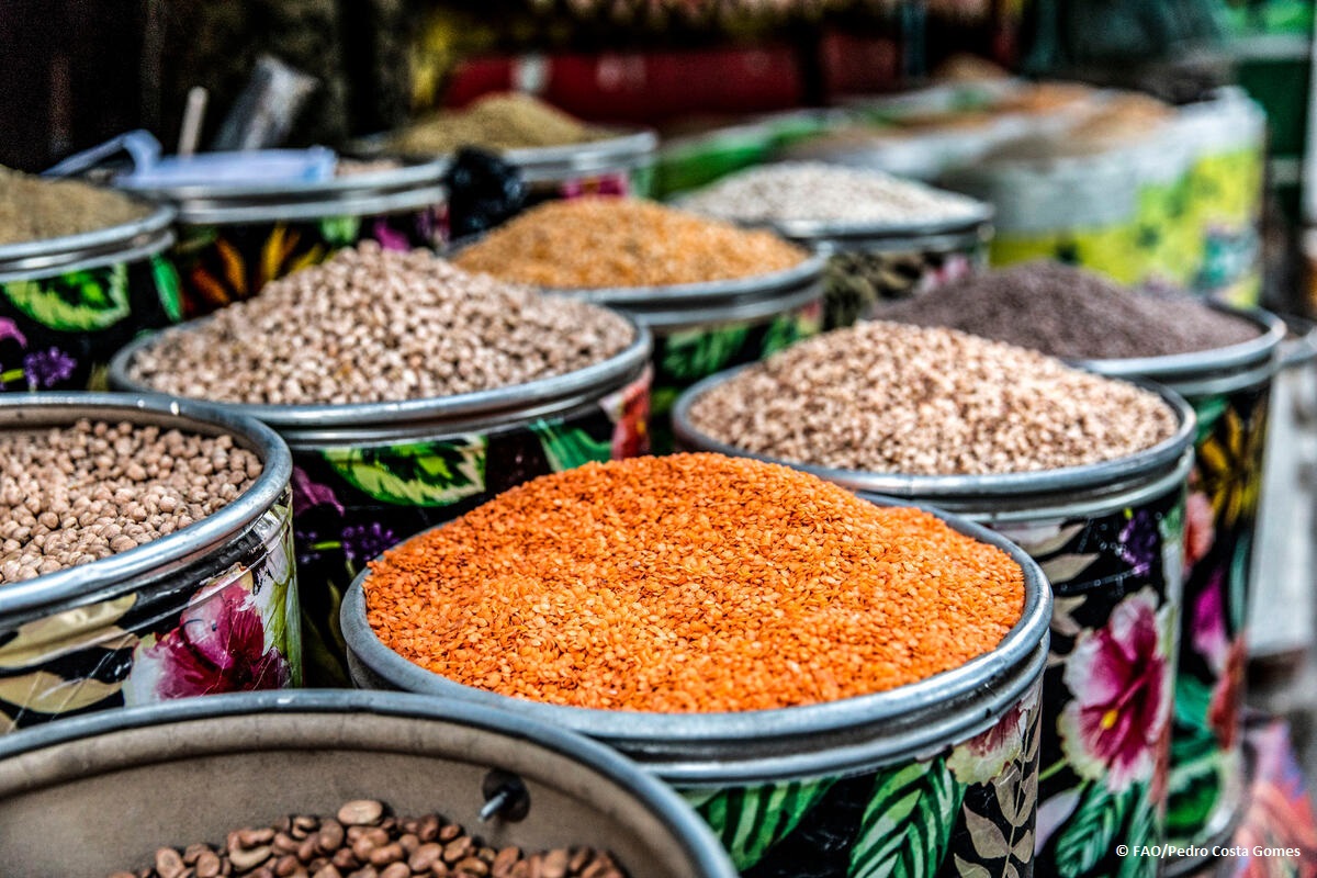 Climate change, biodiversity loss, soil degradation threaten food security. Pulses can help address these challenges, improving the health of soils &amp; communities. <a href="/FAO/">Food and Agriculture Organization</a> will keep supporting Members, farmers &amp; researchers to unlock the potential of pulses. #WorldPulsesDay #4Betters