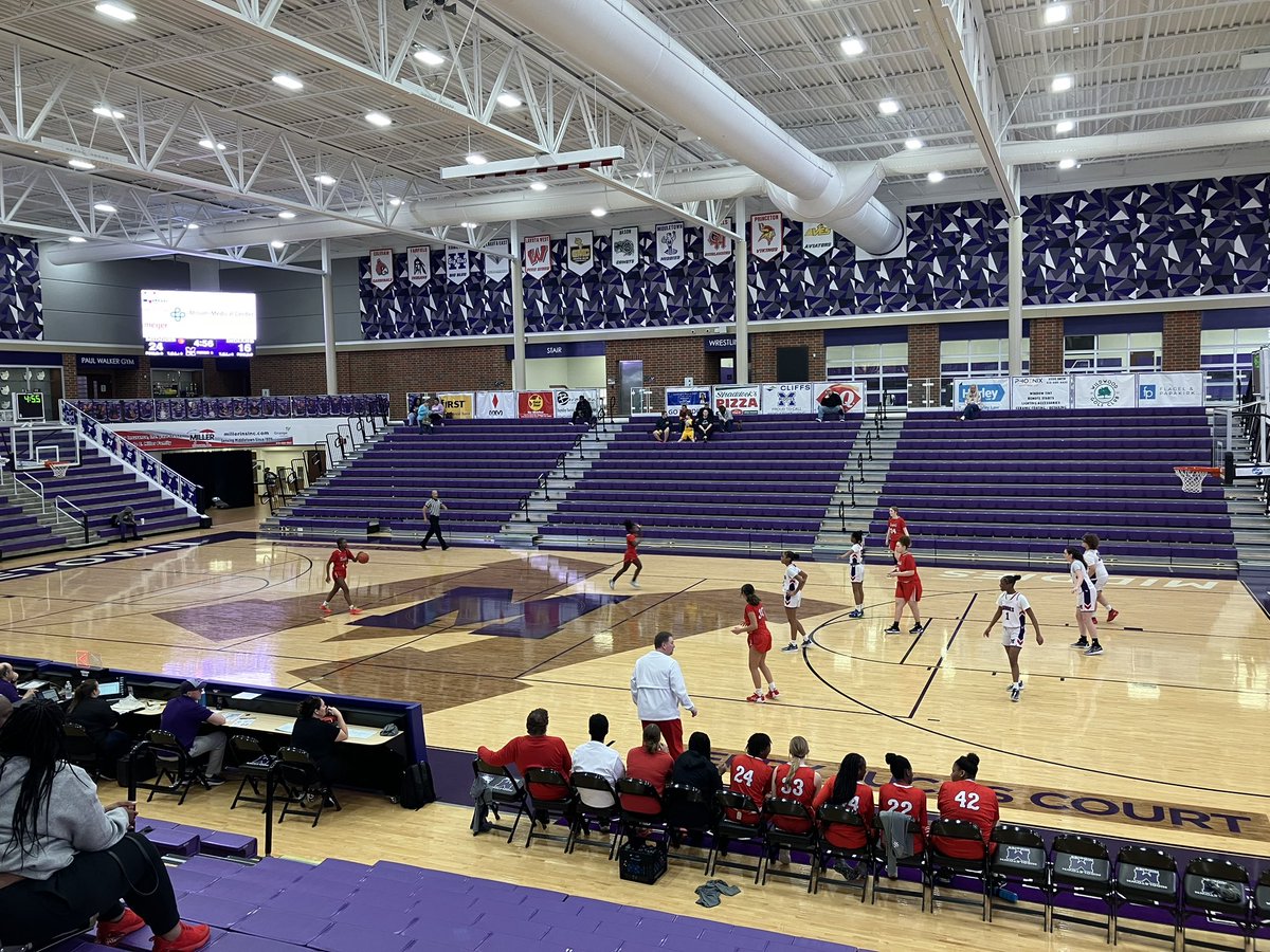 It’s a great day for some Girl’s Basketball!! @FFGirlsBBall #FairfieldPride @FFGirlsBBall @fcsdhighschool @fcsdathletics