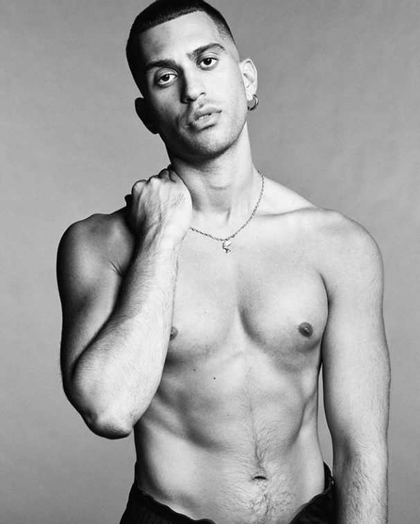 chartdata's tweet photo. Mahmood's "TUTA GOLD" reaches a new peak of #41 on the global Spotify chart with 2.376 million streams. https://t.co/0VJyvnf1Tu