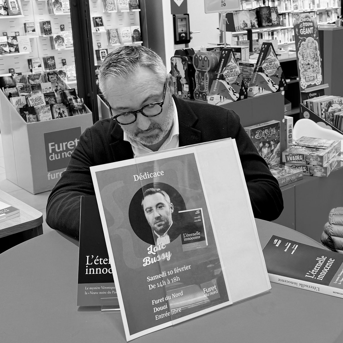 Tous les livres dispos au <a href="/furetdunord/">Furet du Nord</a> de DOUAI ont été vendus!!!
Pas de panique, réapprovisionnement la semaine prochaine !!
Bravo Loïc !!! 🎊🎉