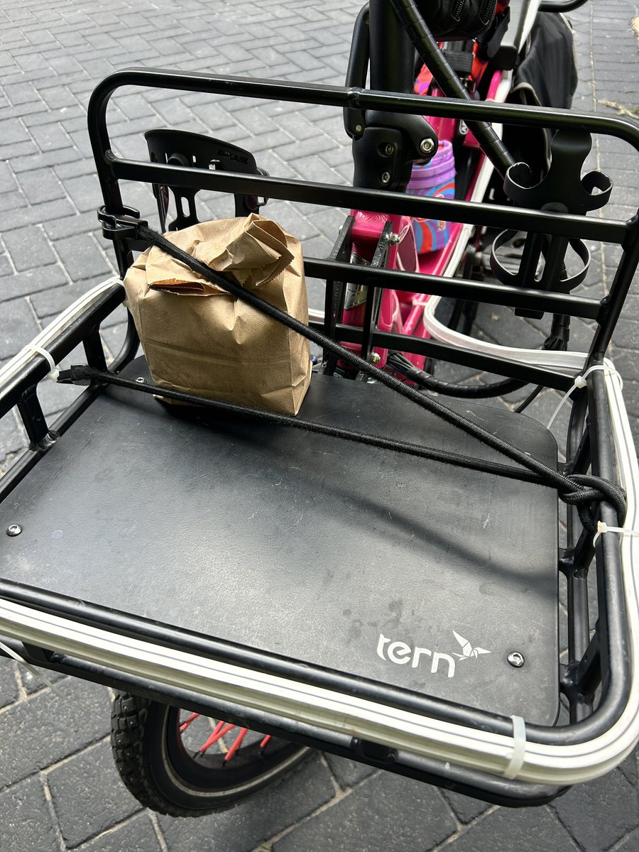 Sometimes I’m hauling humans and loads that rival pickup trucks. Sometimes it’s 2 bagels and cream cheese from my fav local shop. Either way it’s #OneLessCar <a href="/ternbicycles/">Tern Bicycles</a> #BikeChi