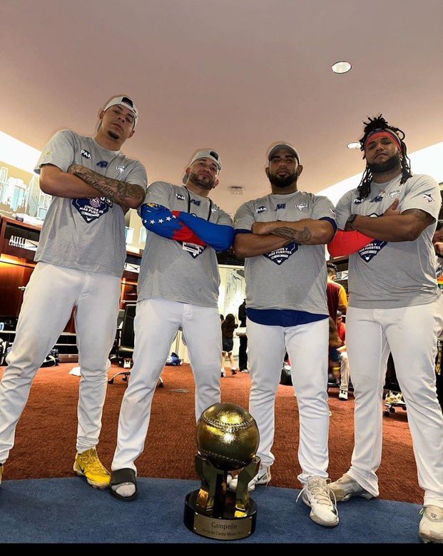 AldrinEliott's tweet photo. @JoaJRD @fonzy9 @tiburonesbbc @LVBP_Oficial Los "Nasty Boys" https://t.co/DEzWliWLTA