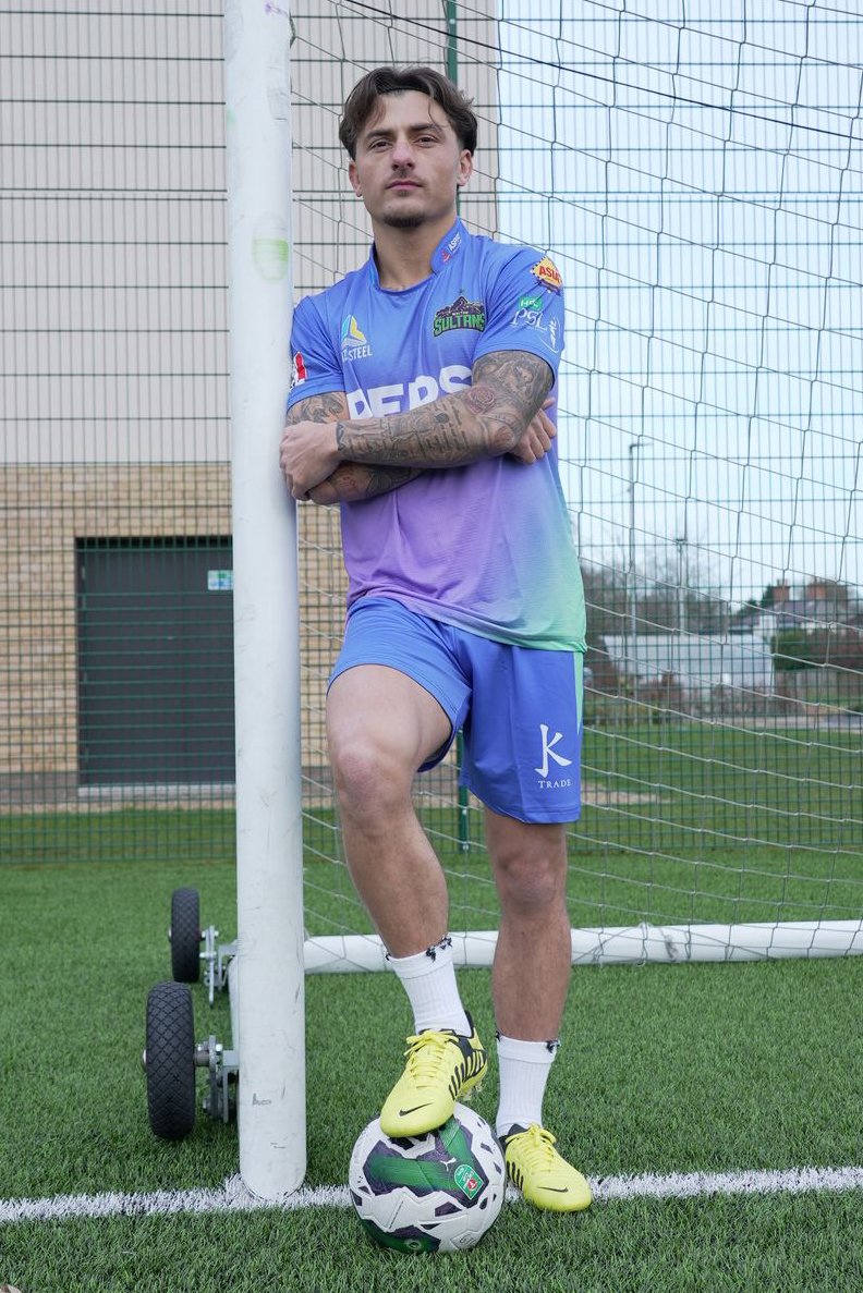 Otis Khan casually pulling off a cricket kit on a football field 🔥🔥🔥