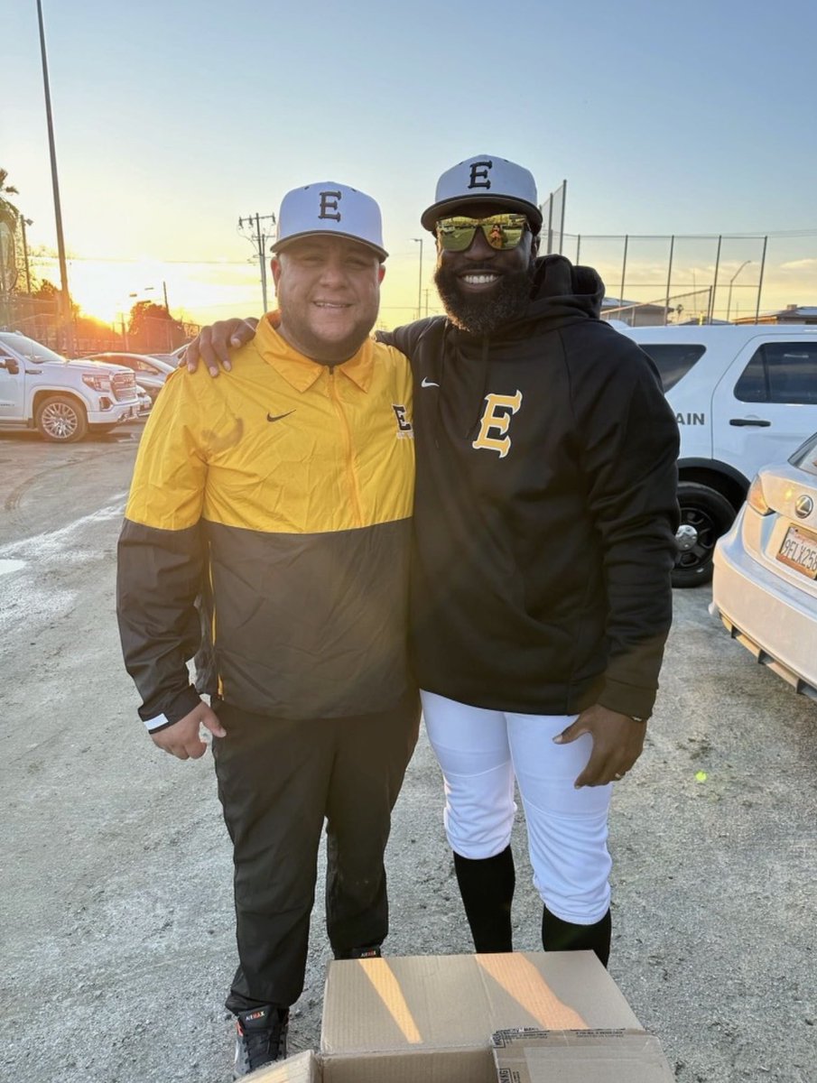 Baseball Final 
Edison 3 Central 0

Congratulations to new head coach Brandon Simon for getting his first win and the new era of Edison baseball begins ⚾️⚾️⚾️

Inaugural War on the Westside
Day Day Howard Memorial Game 

WP Alejandro Aguirre 4 IP
Save Josh Moreno 2IP

Leonard