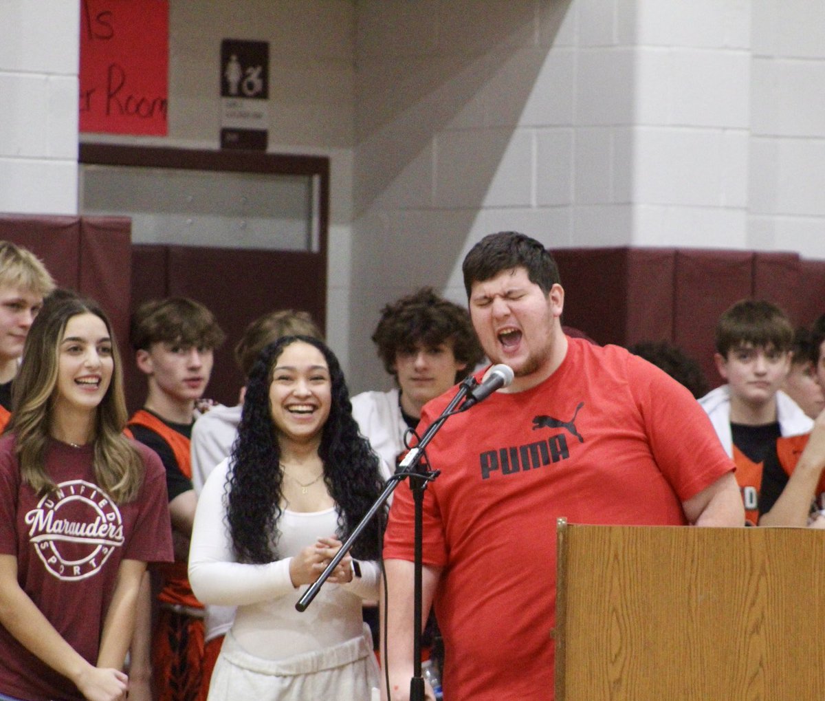 “It’s been wonderful watching our school and community come together to support @SpecOlympicsNY. We really feel like one big happy family.” Dunkirk HS joins national banner ranks via @BradenCarmen @TheObserverNY observertoday.com/news/top-stori… @UnifiedSportsNY 👏🏻👏🏻