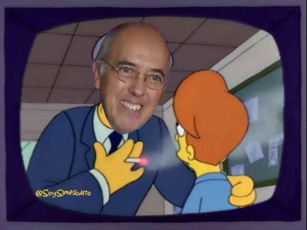 SoySimpsonito's tweet photo. - Tienes que ver el #SuperBowl por Televisa, Pipo.
- ¡Pero pasan muchos comerciales! 
- Tienes que hacerlo por mi, Pipo... Por Pepe Segarra.
- Está bien. Por ti... Pepe Segarra. https://t.co/pIquzLCsKv