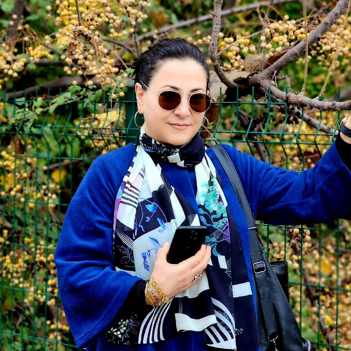 Üzerine basa basa gezdiği bahçede, çiçek kalmamış diyenlerin çağı..!