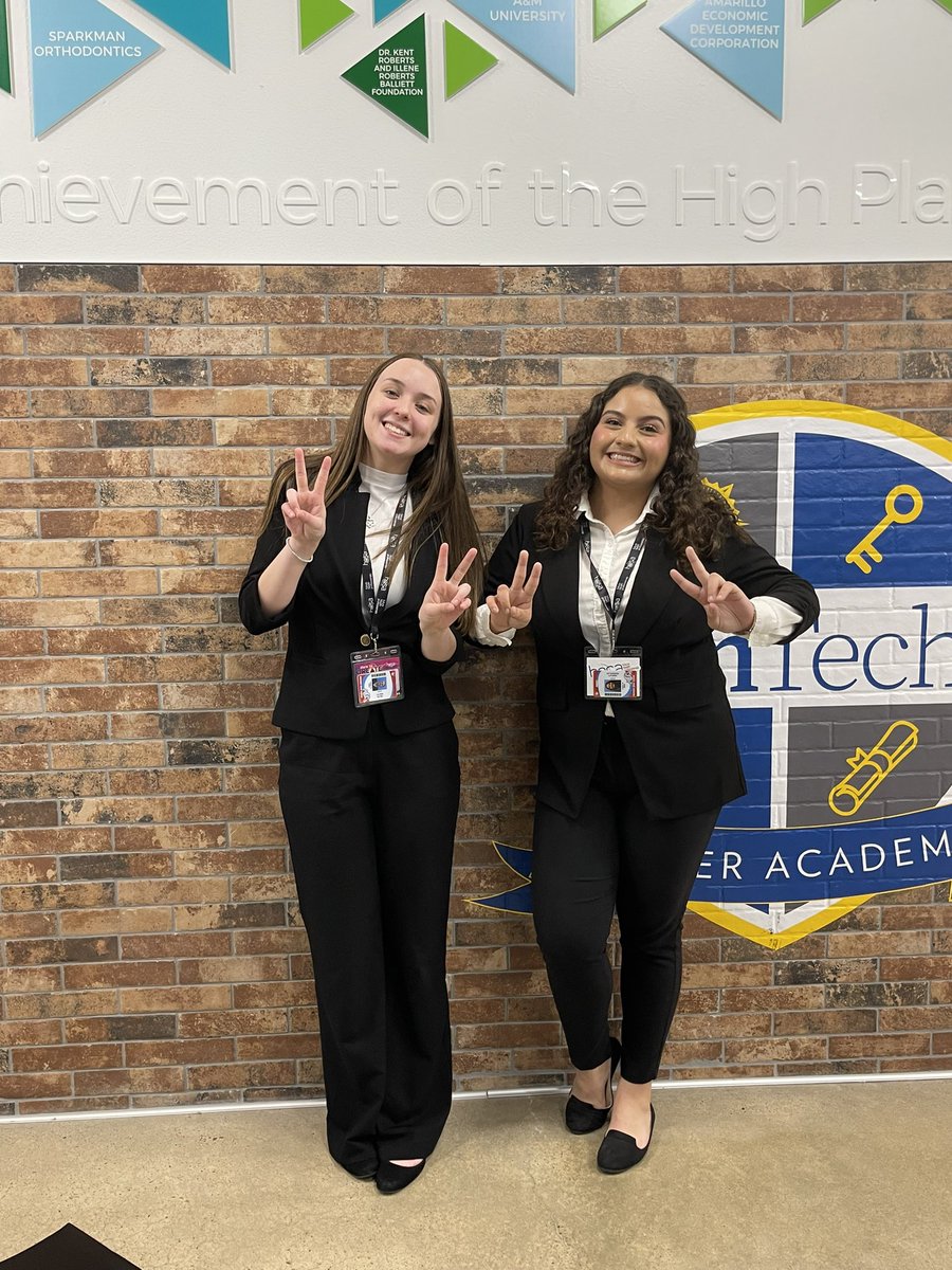 FArmendariz_SHS's tweet photo. Congratulations to our Medical assistants for placing 1,2&amp;4 in Clinical Nursing. Medical Assisting placed 1st, 3rd and 4th. MRC placed 2nd, Extemporaneous Writing 4th!! WAY TO GO BULLDOGMED!!! 🩺⚕️🐾🩵♥️ https://t.co/OWfaGO48jZ