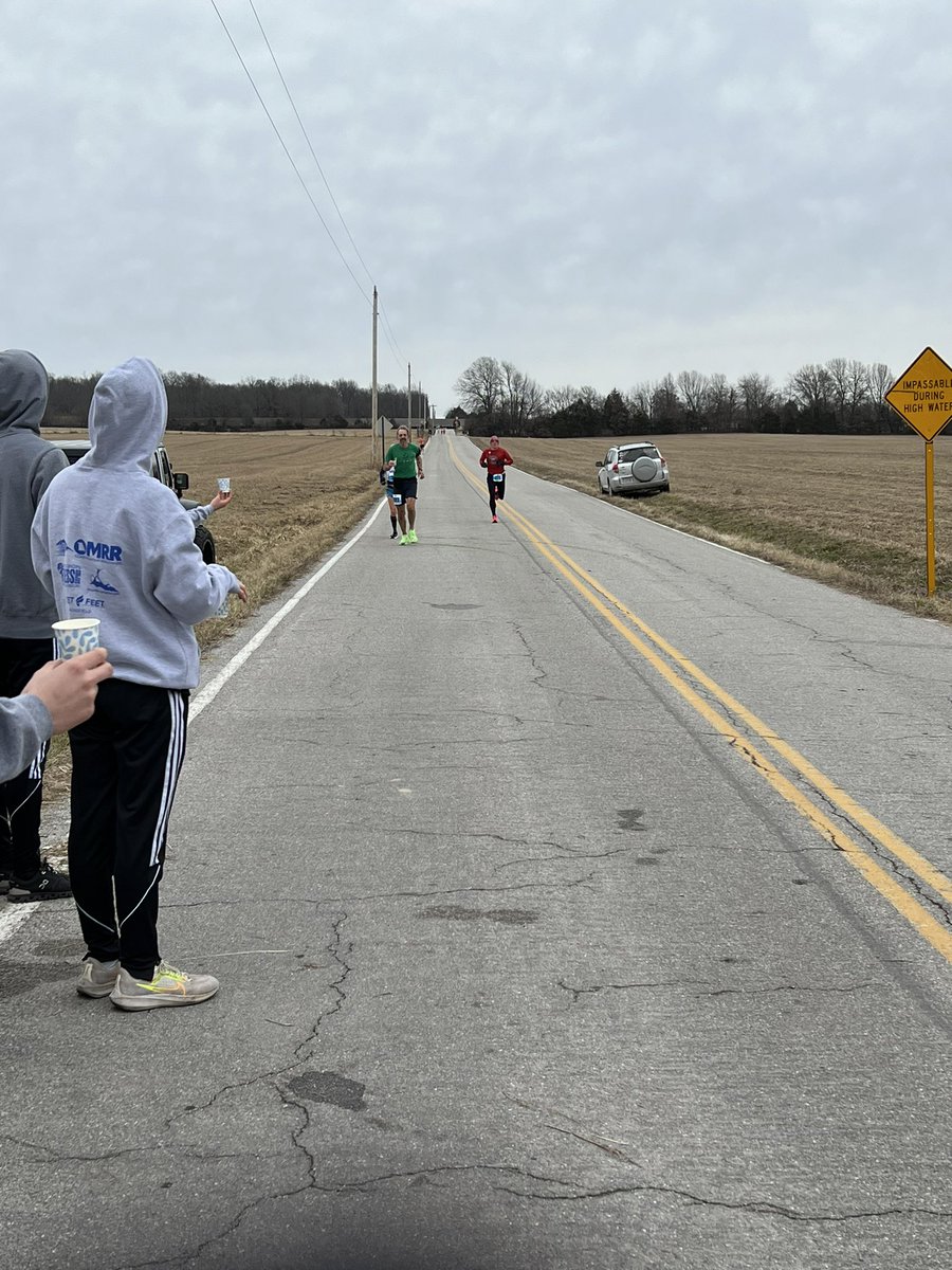 carolvedder's tweet photo. @LogRogXC @OMRRSGF @LRHSWildcats @LRWildcatATH Lots of 20 K runners today including our LR XC Alumni Casey Dewitt(I hope I spelled that correctly!) She is still an incredible runner!! https://t.co/0xk77cBM3C