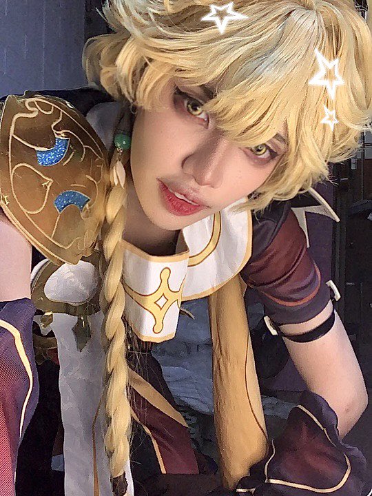 phebs_moon's tweet photo. Let’s go together? #aether #GenshinImact #GenshinImpactcosplay https://t.co/lVcunqzDh9