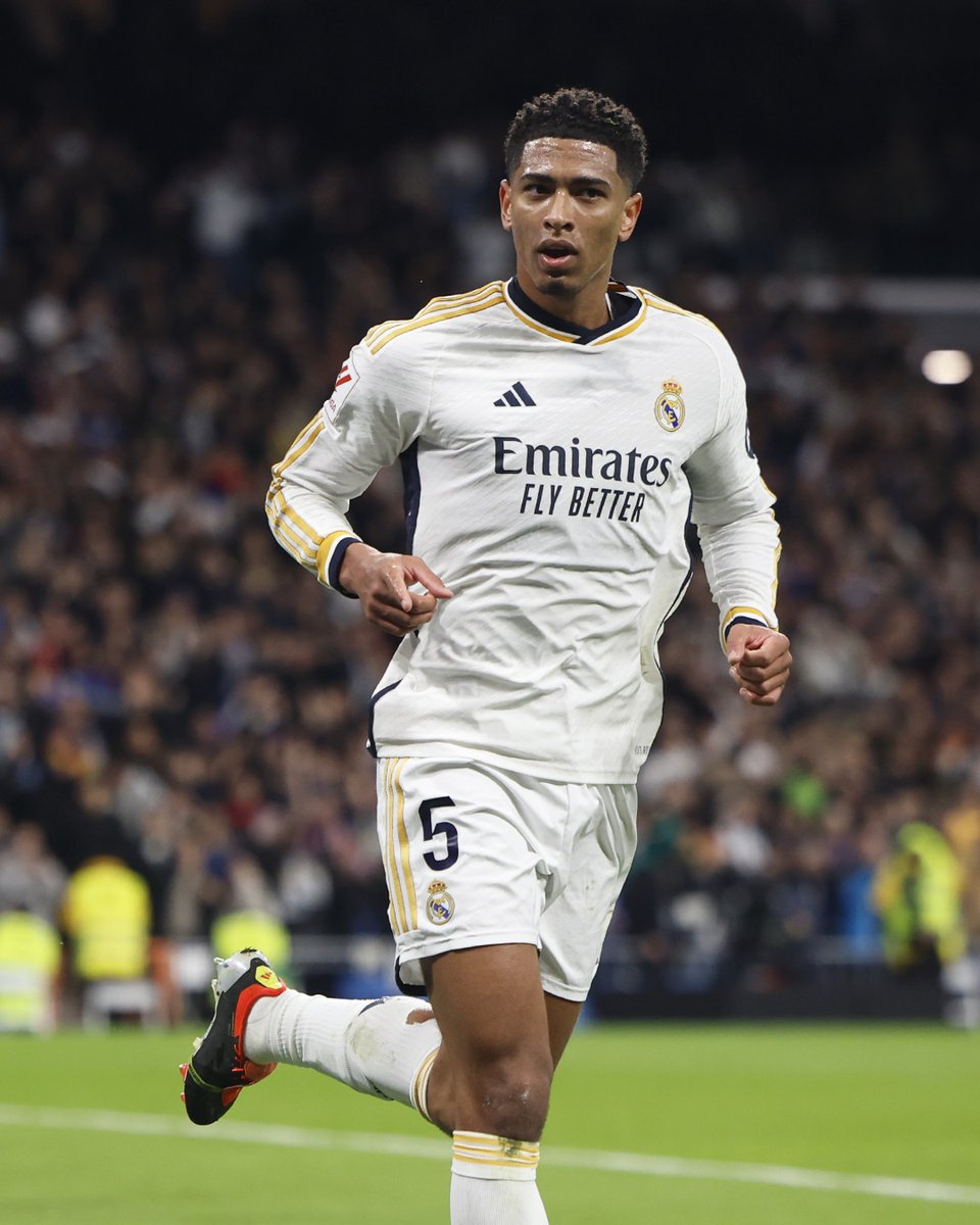 He's not on fire, he IS fire. 🧯
#RealMadridGirona