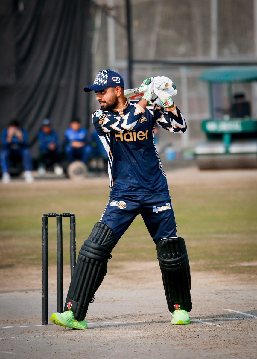 PeshawarZalmi's tweet photo. 𝗕𝗲𝗴𝗶𝗻𝗻𝗶𝗻𝗴 𝗢𝘂𝗿 𝗛𝗕𝗟 𝗣𝗦𝗟 𝟵 𝗝𝗼𝘂𝗿𝗻𝗲𝘆 💛

Skipper, @babarazam258 and his squad are adorned in the fan-favorite jersey of #HBLPSL9, featuring white, blue, and golden hues ⚪️🔵🟠

Order your jersey now 👇
https://t.co/dC0ultkhmw

#Zalmi #YellowStorm #BabarAzam https://t.co/AY9EYHTmEp