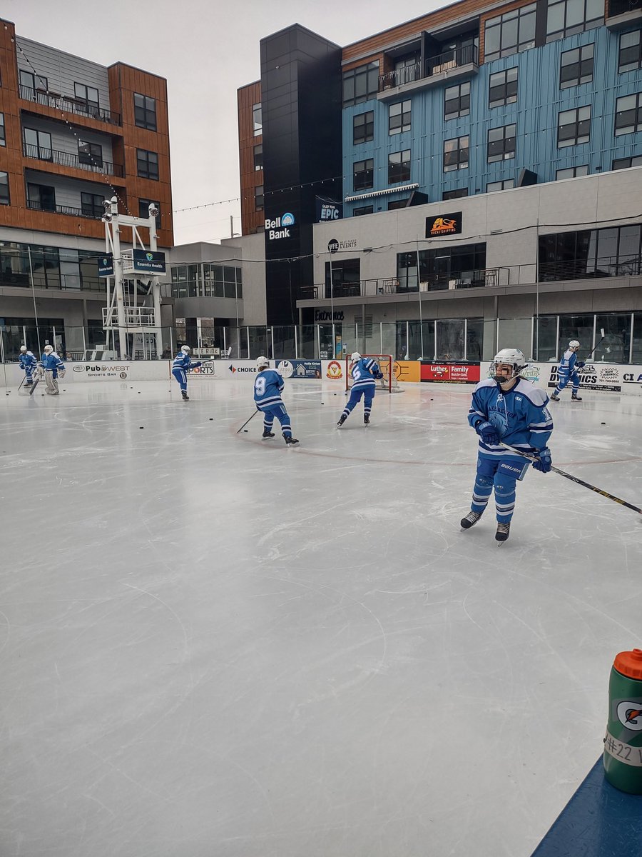 LRSCWHky's tweet image. Outdoors at The Lights! Bout that time...