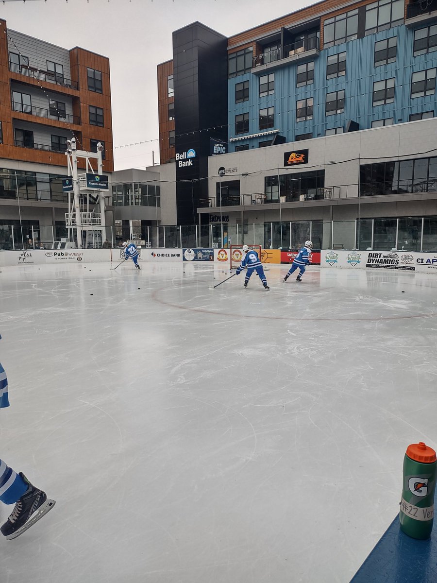 LRSCWHky's tweet image. Outdoors at The Lights! Bout that time...