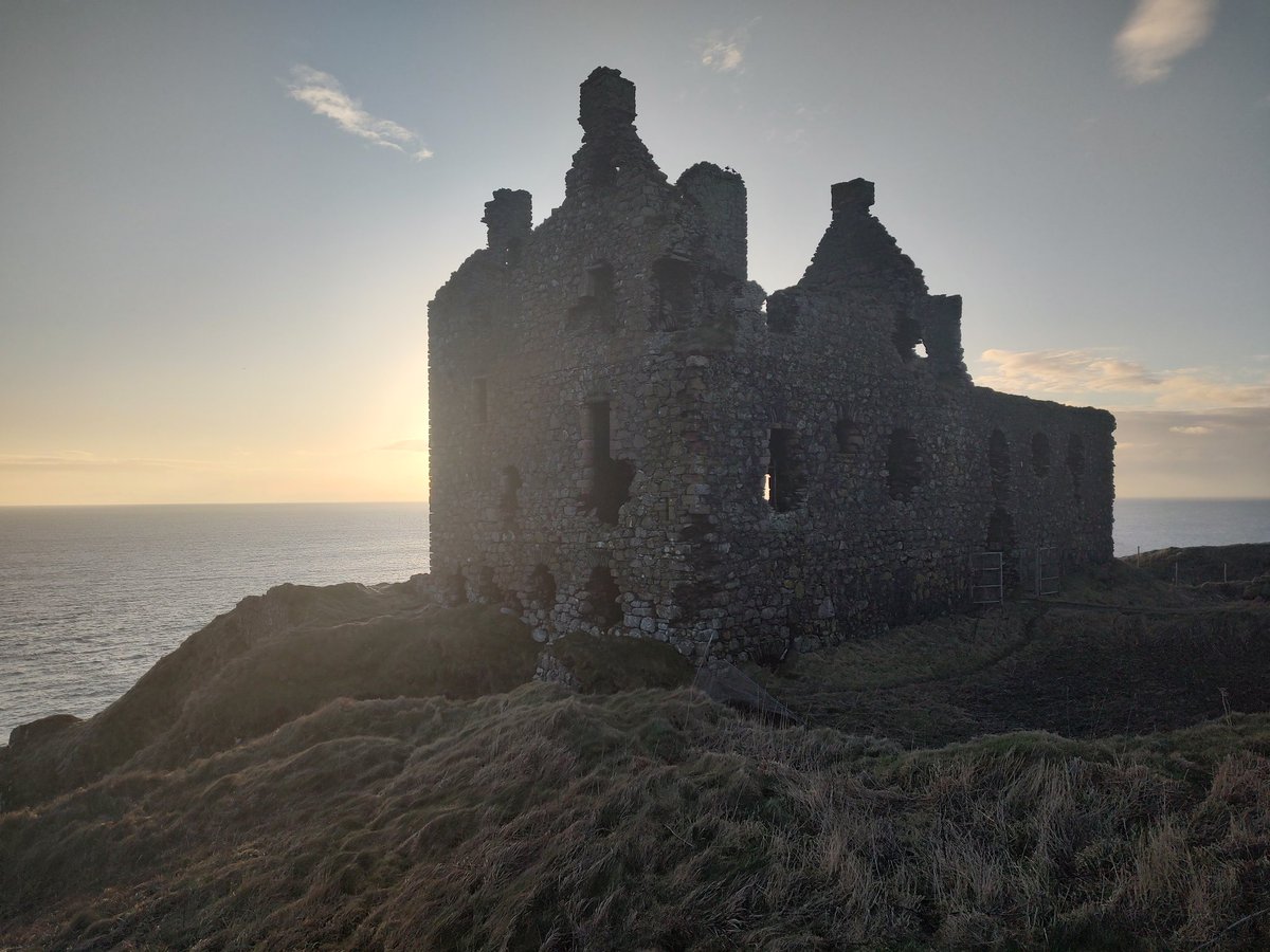 Good evening to visit Dunskey Castle in Galloway looking out over the Irish Sea