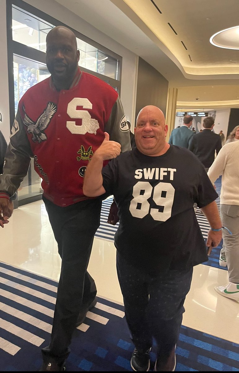 Cousin Sal tweet media