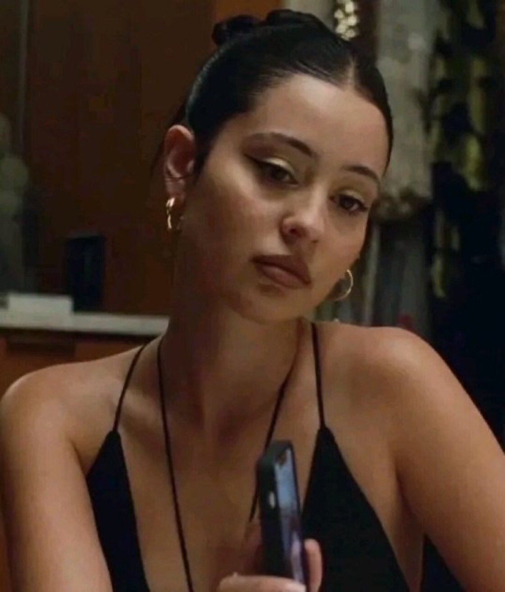 yo cuando voy a buscar mi contraseña en notas y me encuentro con un "sé que no vas a leer esto pero"